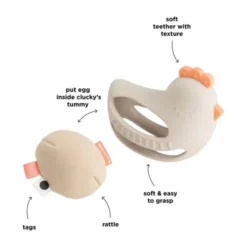 Done By Deer Clucky Grip En Bijtspeeltje Met Rammelaar – Sand