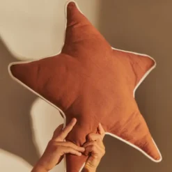 Ferm Living Star Sierkussen - Biologisch Katoen - Brown Clay