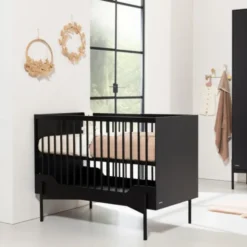 Kidsmill Boutique Babykamer Zwart Mat | Bed 60 x 120 cm + Commode