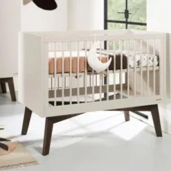 Kidsmill Sixties Babykamer Oatmeal / Walnoot | Babypark