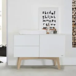 Kidsmill Sixties Babykamer Wit Mat / Naturel | Bed 60 x 120 cm + Commode + Kast 2-Deurs