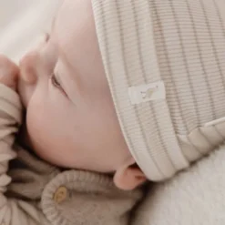 Little Dutch Muts - Soft Beige Stripe - 3-6 Mnd