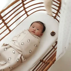 Meyco Baby Penguin Inbakerdoek - 4-6 Mnd - Soft Sand